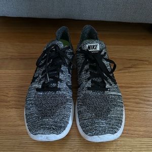 Men’s Nike RN Flyknit 9.5